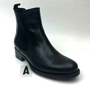 LA CANADIENNE Sara Waterproof Chelsea Boot sz 7